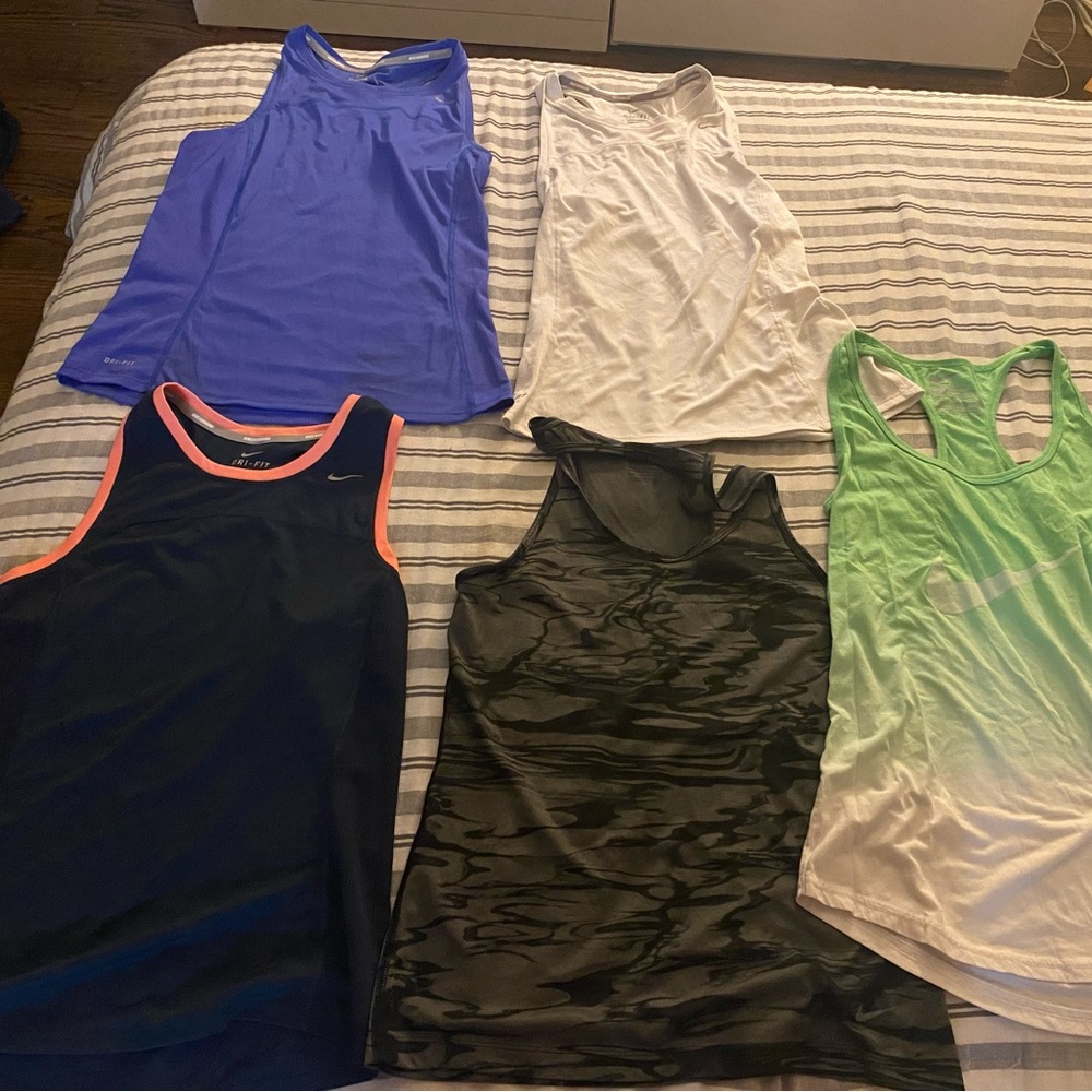 Women’s Nike dri fit shirts